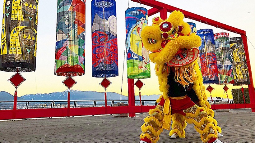 Lunar festival dragon