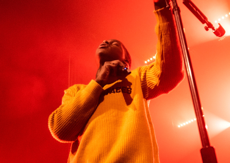 Daniel Caesar banner image