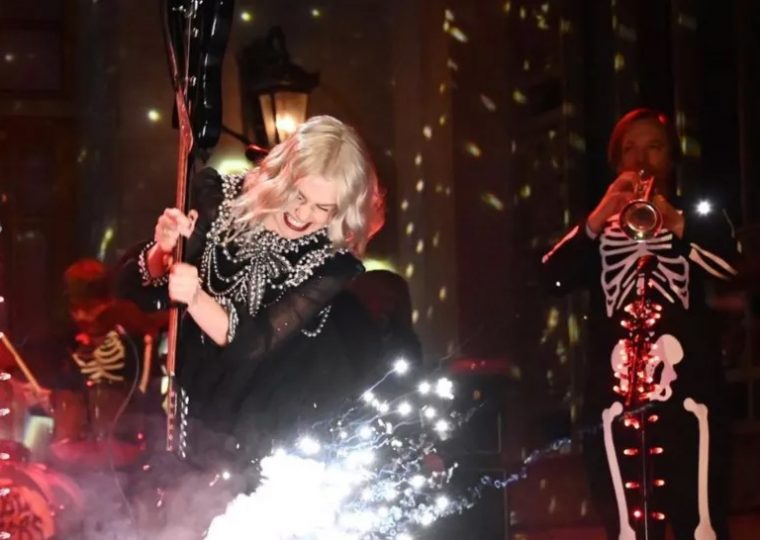 Phoebe Bridgers performing