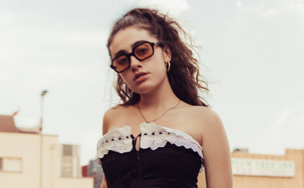 Rachel Sennott headshot