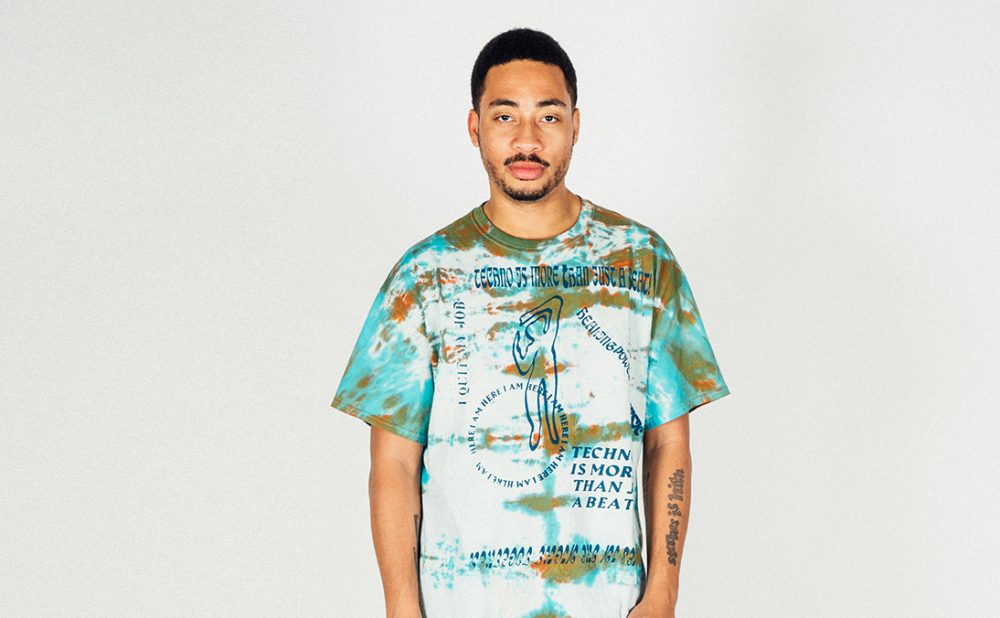 Cadence Weapon posing