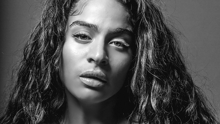 Jessie Reyez headshot