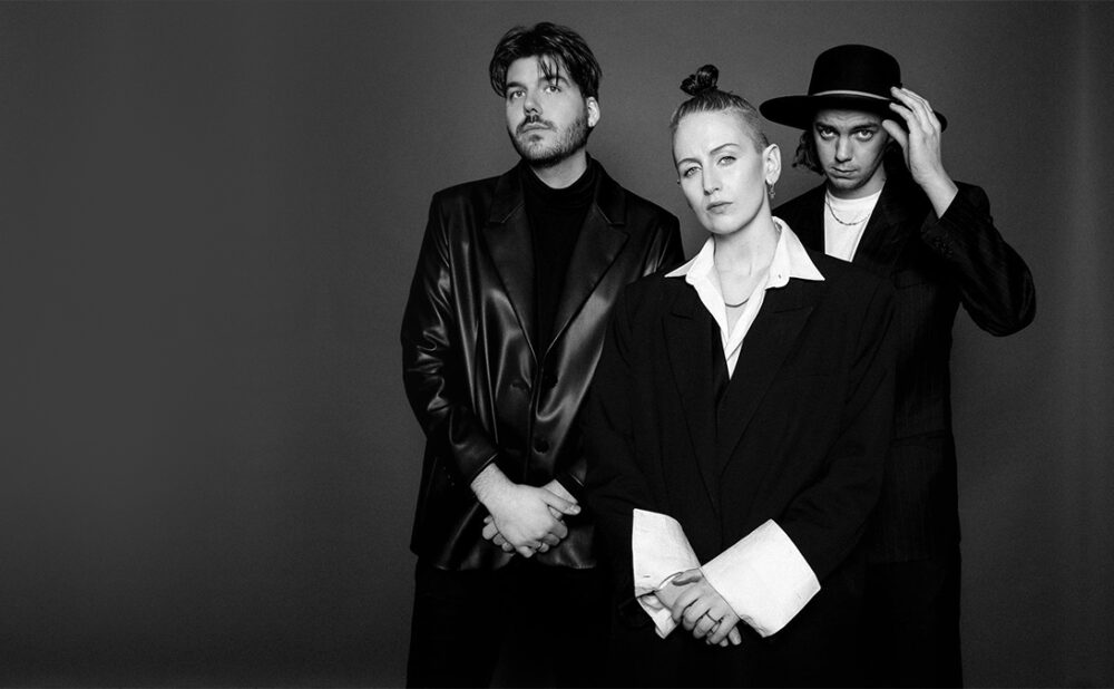 Black and white photo of the band Vök.