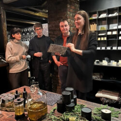 Lilja Birgisdóttir addressing a group of tourists.